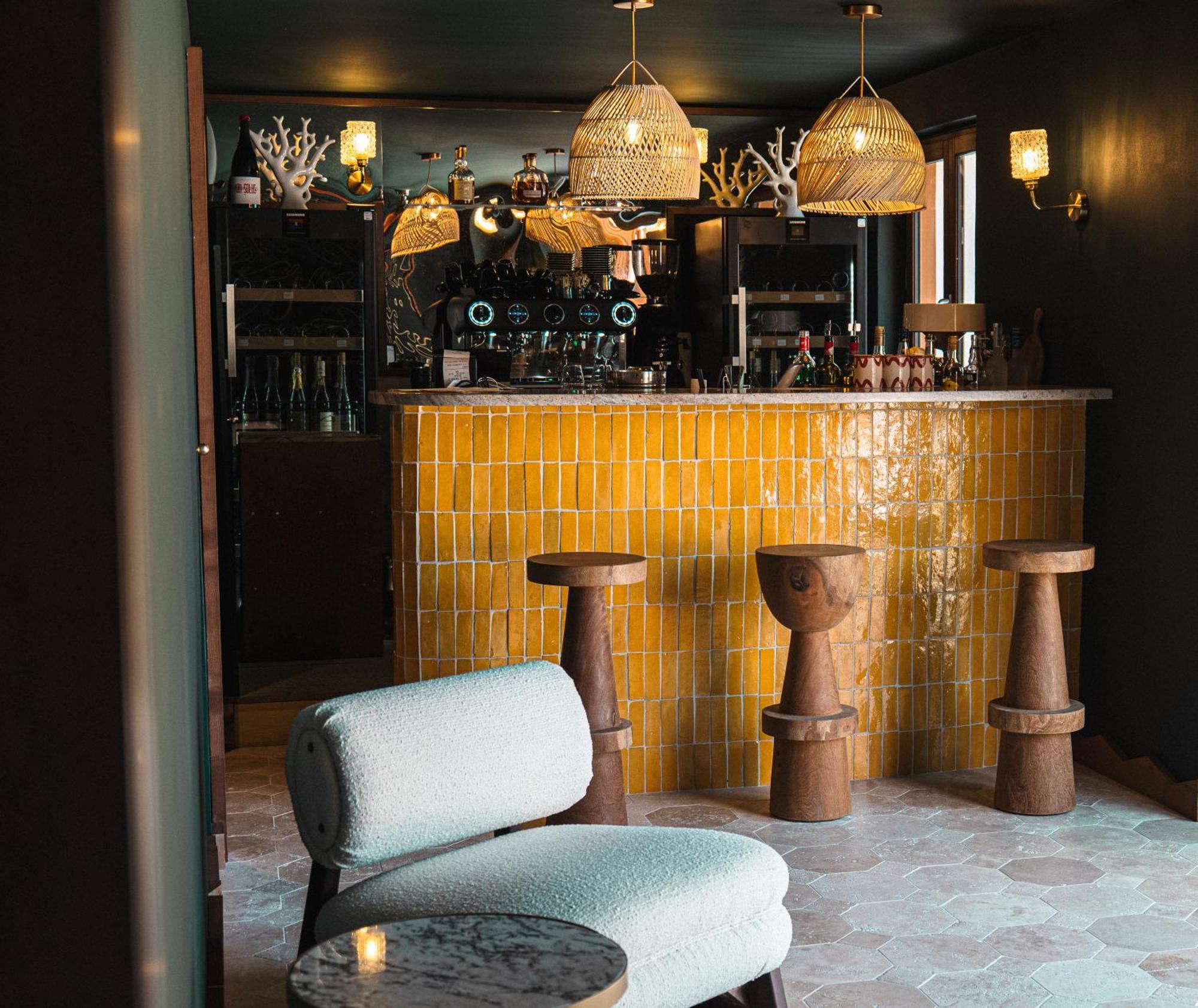 Boutique Hotel Responsable Et Restaurant Basgi Basgi แซ็งต์-โฟลร็องต์ ภายนอก รูปภาพ